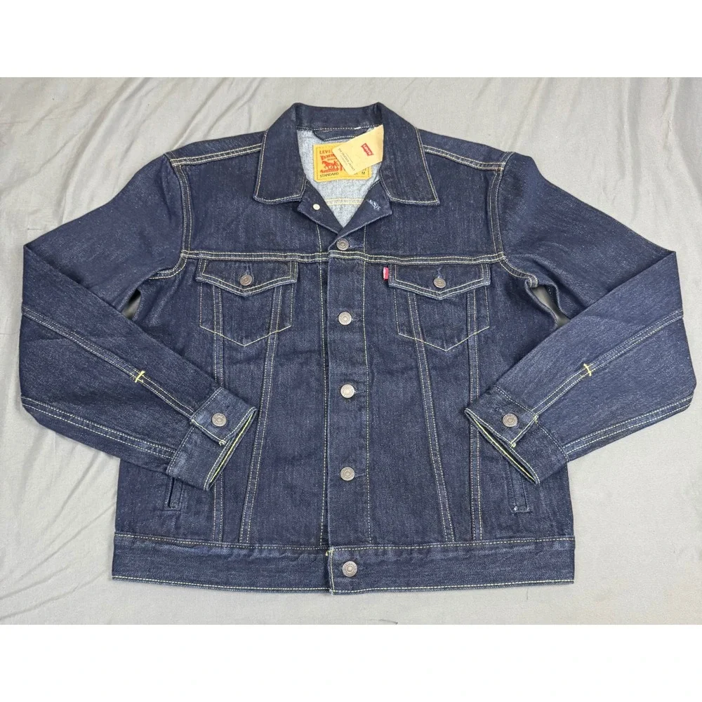 Levis Mens The Trucker Jacket Dark Indigo Denim Standard Fit Size Medium NWT